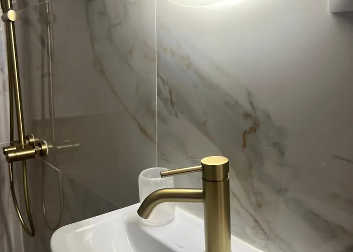 Lux 23